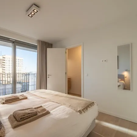 Seaview With Parking & Balcony