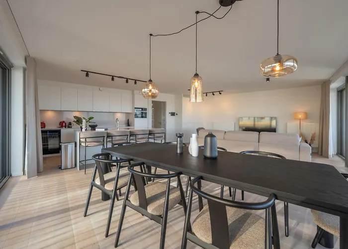 Seaview With Parking & Balcony Apartment Ostend